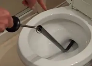 How to Use a Toilet Snake Properly?