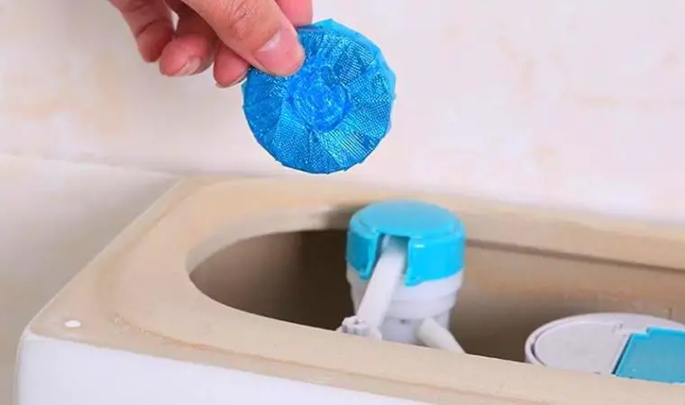 How to make blue toilet bomb