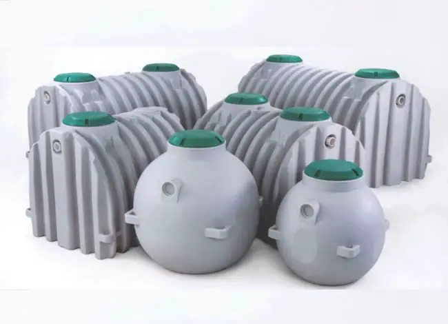 Polyethylene septic tanks