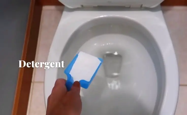 laundry detergent to clean toilet bowl